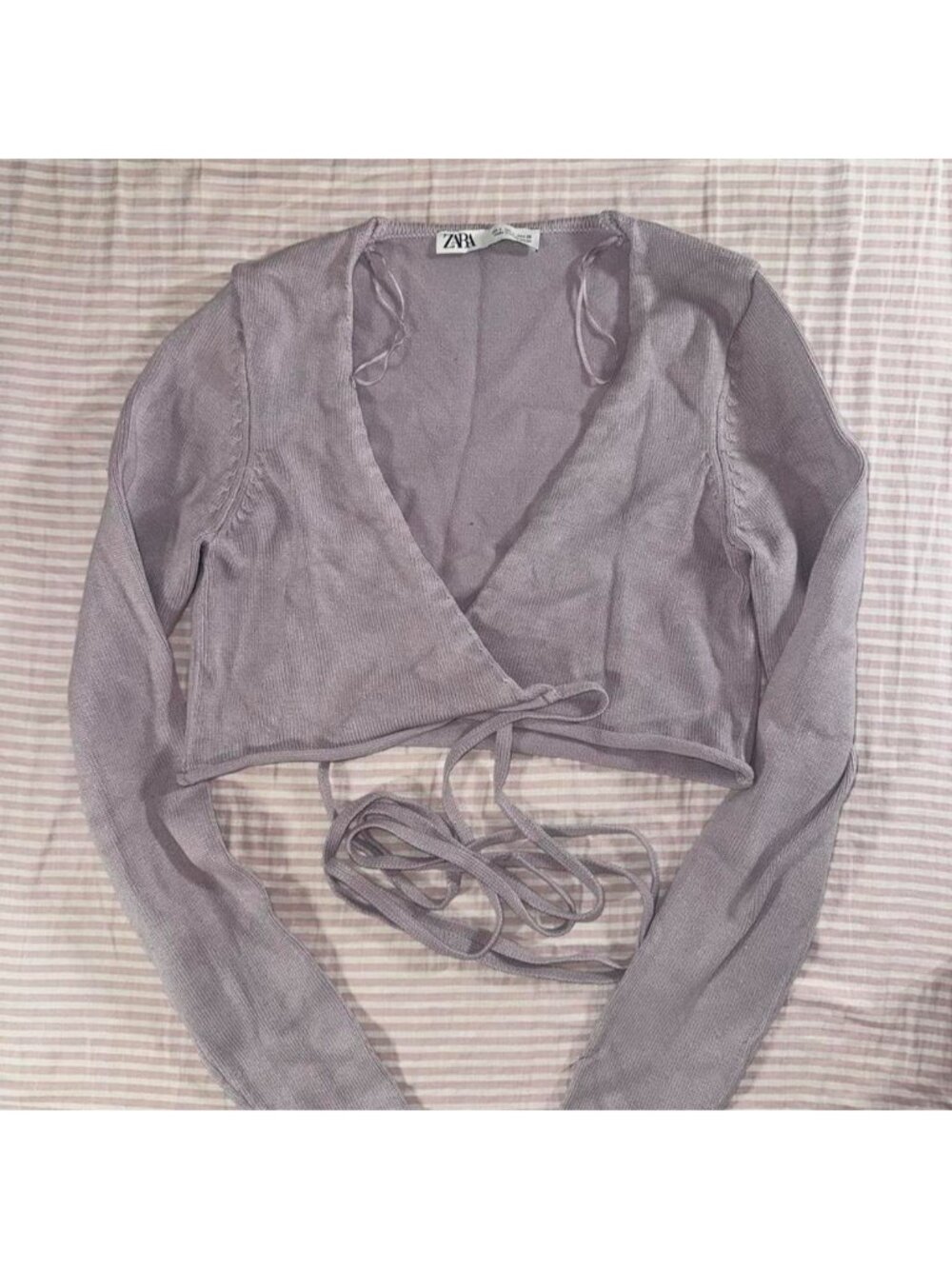 Zara light purple cropped long sleeve wrap around top